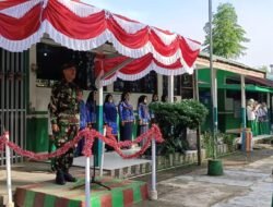 Hadir Sebagai Pembina Upacara, Babinsa 1010-03/Tapin Selatan Sampaikan Pesan Cinta Tanah Air