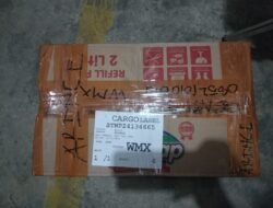 Terungkap Temuan Minuman Keras di Box Berlabelkan Pakaian Oleh Satgas Kopasgat Pos Jayapura