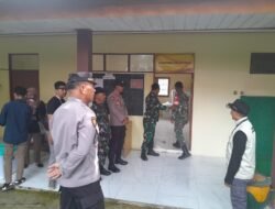 Peran Aktif Babinsa dalam Penyakuran Logistik Pilkada di Wilayah