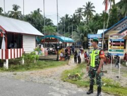 Lakukan Pengamanan Secara Serentak Babinsa Koramil 06/Teunom Laksanakan Pemantauan Pengamanan Di TPS Binaanya