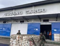 Pos Yahukimo Satgas Kopasgat Laksanakan Pemeriksaan (Random Check) Gudang Kargo Bandara
