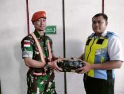JAGA KELESTARIAN HEWAN DILINDUNGI, SATGAS KOPASGAT CEGAH AKSI ILEGAL PENYELUNDUPAN KADAl DURI MERAH DI BANDARA SENTANI.