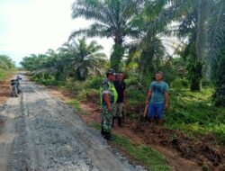 Melalui Komsos, Babinsa Teunom Himbau Masyarakat Agar Senantiasa Hidup Rukun