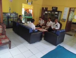Komsos Plh Danramil 1002-01/Batang Alai Selatan Dengan Kades dan Tokoh Adat Hinas Kiri