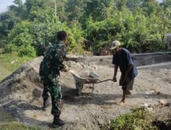Begini Cara Babinsa Koramil 04/Meureubo Mencuri Hati Warga Binaanya
