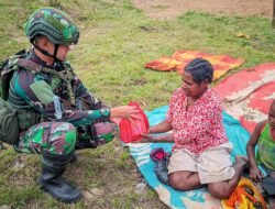 Anjangsana Satgas Yonif 614/Raja Pandhita di Malagayneri