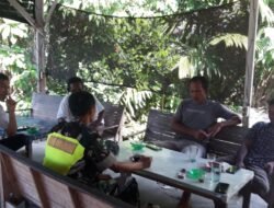 Kuatkan Sinyal Keharmonisan, Sertu Sugeng Ariono Komsos Dengan Warga Binaan