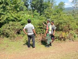 Lewat Kegiatan Patroli, Babinsa Koramil 01/Sungaimas sosialisasi karhutla di Desa binaan nya