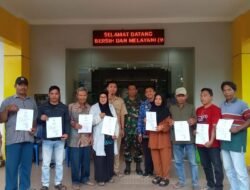 Karya Bakti Pendampingan Pembuatan KK dan Akte Kelahiran Dilakukan Koramil Bakumpai