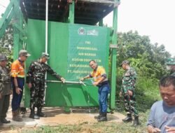 Melalui TMAB Dandim 0909/Kutai Timur Serahkan Bantuan Air Bersih Kepada Masyarakat