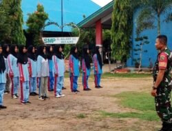 Babinsa Koramil 1707-02/Merauke Latih Baris Berbaris Siswa-Siswi Smp Al-Ma’arif Nu Merauke