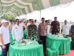 Dandim 0105/Abar Mengikuti Aksi Tanam Pohon Cemara Di Pantai Suak Indrapuri Kenang 20 Tahun Tsunami Aceh
