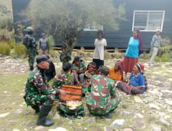 Pos Malagai Satgas Yonif 614/RJP Gelar Pengobatan Gratis untuk Jemaat Gereja PGBP