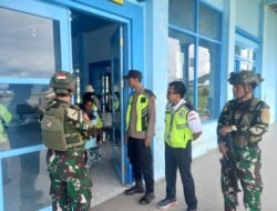 Ciptakan Suasana Kondusif Natal 2024 Dan Tahun Baru 2025, Pos Kopasgat Bandara Enarotali Melaksanakan Random Chek