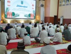 Kabupaten Hulu Sungai Utara Gelar Sholat Hajat Menyambut Tahun Baru 2025