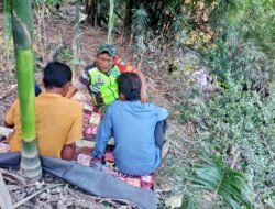 Dengan semangat tahun baru 2025, Babinsa Koramil 07 Johan pahlawan tetap semangat lakukan komsos