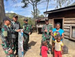 Satgas Yonif 614/RJP Berbagi Kepedulian Kepada Masyarakat Papua
