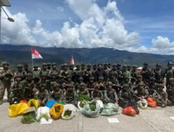 Manunggal Dengan Rakyat, Satgas Kopasgat Ikuti Kegiatan “Bersama” Yang Diikuti Oleh Aparat Keamanan Intan Jaya