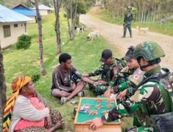 Satgas Yonif 614/RJP Berikan Pelayanan Kesehatan Gratis di Perbatasan Papua