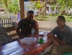 Beri Motivasi, Babinsa Setia Bakti Komsos Dengan Petani di Desa Binaan