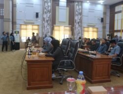 Rapat Paripurna DPRD Kab. Balangan Ke-17 Dihadiri Pabung 1001/HSU-Blg