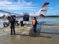 Laksanakan Random Checking, Satgas Kopasgat Bekerja Sama Dengan Pihak Kp3 Dan Upbu Bandara Douw Aturure Nabire
