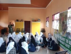 Babinsa Koramil 1010-02/Tambaruntung Sosialisasikan Penerimaan Prajurit TNI AD Gratis