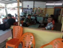 Kumpul bersama Warga di Kedai Kopi, Babinsa Koramil 02/Woyla, Komsos Bersama Warga Binaan