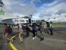 Satgas Kopasgat Bandara Enarotali Meningkatkan Keamanan Saat Arus Balik Nataru