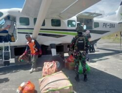 Satgas Kopasgat Pamtas Kewilayahan RI-PNG 2024 Pos Sugapa Melaksanakan Sweeping di Wilayah Intan Jaya, Kopasgat Periksa Mobilitas Orang Dan Barang Di Bandara Sugapa