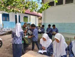 Membaca Buku Membuka Jendela Dunia, Babinsa Ajak Siswa-Siswi Menambah Ilmu Pengetahuan