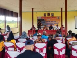 Hadiri Muskam, Babinsa Elikobel Himbau Warga Sampaikan Ide-ide Untuk Mendukung Pembangunan Kampung