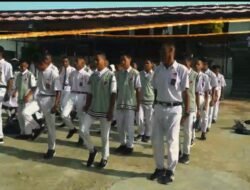 Meningkatkan Disiplin dan Keterampilan, Korem 182/JO Latihkan Pelajar SMA Negeri 1 Fakfak