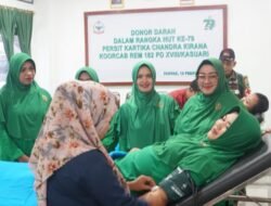 Persit KCK Koorcabrem 182 PD XVIII/Kasuari Gelar Donor Darah dalam Rangka HUT Persit Ke-79