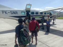 Prajurit Cakra Bhaskara Jaga Stabilitas Keamanan di Bandara Wamena