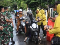 Kegiatan Sosial Kodim 1001/HSU-Blg Berbagi Takjil