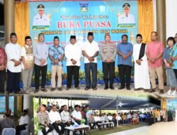 Dandim 1811/Teluk Wondama Hadiri Acara Buka Puasa Pemerintah Daerah Kabupaten Teluk Wondama