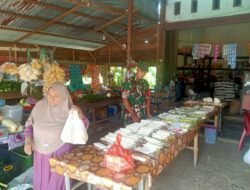 Pastikan Harga Sembako Stabil di Bulan Ramadhan, Babinsa Komsos dengan Pedagang