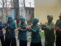 Danramil 1005-05/Mandastana Hadiri Pasar Murah Ramadhan dan HUT PKK ke-53