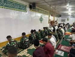 Satgas Yonif 614/Raja Pandhita Rayakan Idul Fitri Bersama Masyarakat di Perbatasan RI-PNG