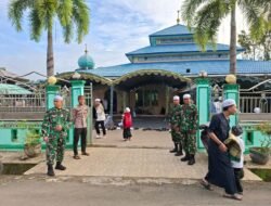 Babinsa Kodim 1001/HSU-BLG Pastikan Sholat Idul Fitri Berjalan Aman