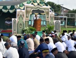 Masyarakat Merauke Antusias Ikuti Shalat Idul Fitri di Makodim 1707