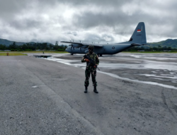 Prajurit Cakra Bhaskara Batalyon Komando 461 Kopasgat Senantiasa Waspada dan Semangat Saat Bertugas