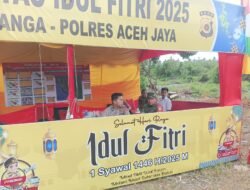 Babinsa Jajaran Kodim 0114/Aceh Jaya Bersinergi dalam Pengamanan Posko Mudik
