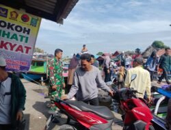 Babinsa Pastikan Keamanan Arus Mudik di Pelabuhan Danau Panggang