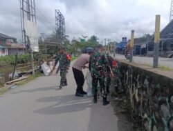 Aksi Heroik Personel Koramil 1005-10/Tamban di Barito Kuala: Bersihkan Sampah, Bangun Kesadaran Warga