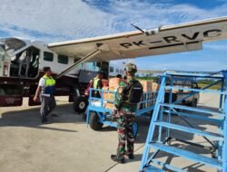 Laksanakan Random Checking,  Satgas Kopasgat Bekerja Sama dengan Pihak KP3 dan UPBU Bandara Douw Aturure Nabire