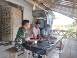 Kopda Hendrawan Koramil 09/Samatiga Tingkatkan Hubungan Masyarakat Melalui Komunikasi Sosial