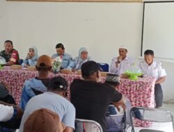 Babinsa 1004-07/PLT Hadiri Musyawarah Kelompok Tani Desa Karang Sari Indah