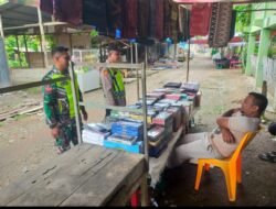 Babinsa dan Bhabinkamtibmas Sinergi Pantau Harga Pasar di Arongan Lambalek